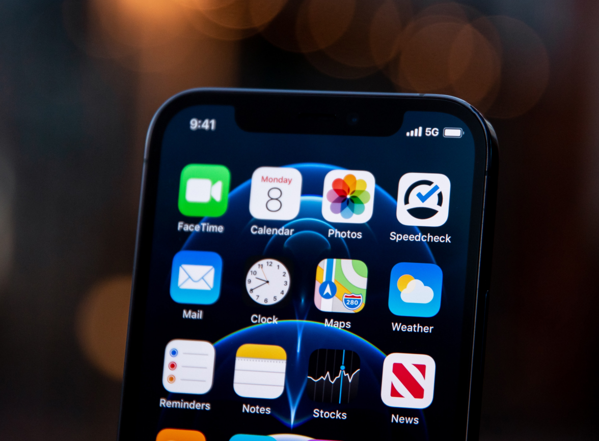 苍溪苹果手机维修分享为什么 iPhone 12 在冬季会自动关机 